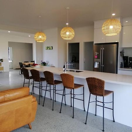 Purangi Beachhouse - 2 Bedroom Cooks Beach Luaran gambar
